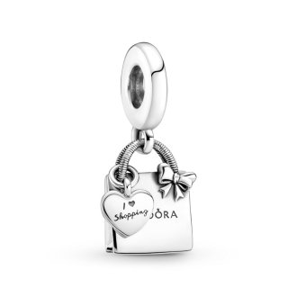 799536C00 - Sterling silver charm